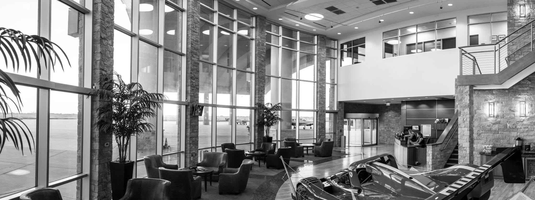 Henriksen_Jet_Center_Houston_Executive_Airport_KTME